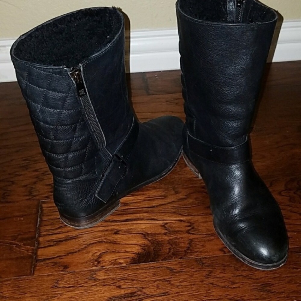 Ann Taylor pre-loved black boots